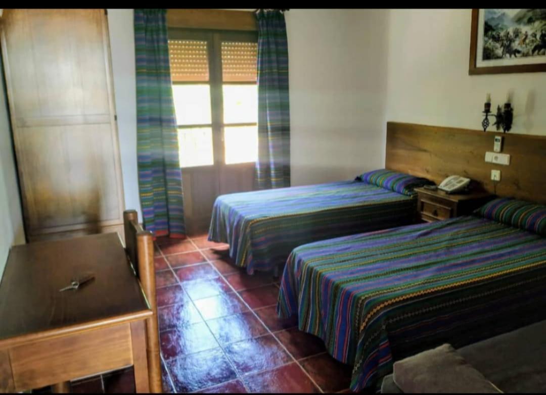 Posada De Jose Mª El Tempranillo Alameda Εξωτερικό φωτογραφία
